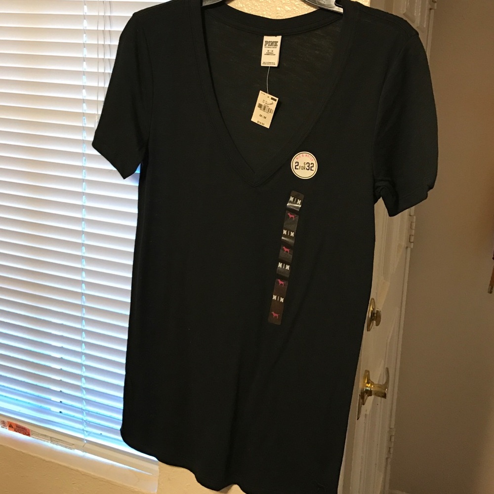 V neck tshirt