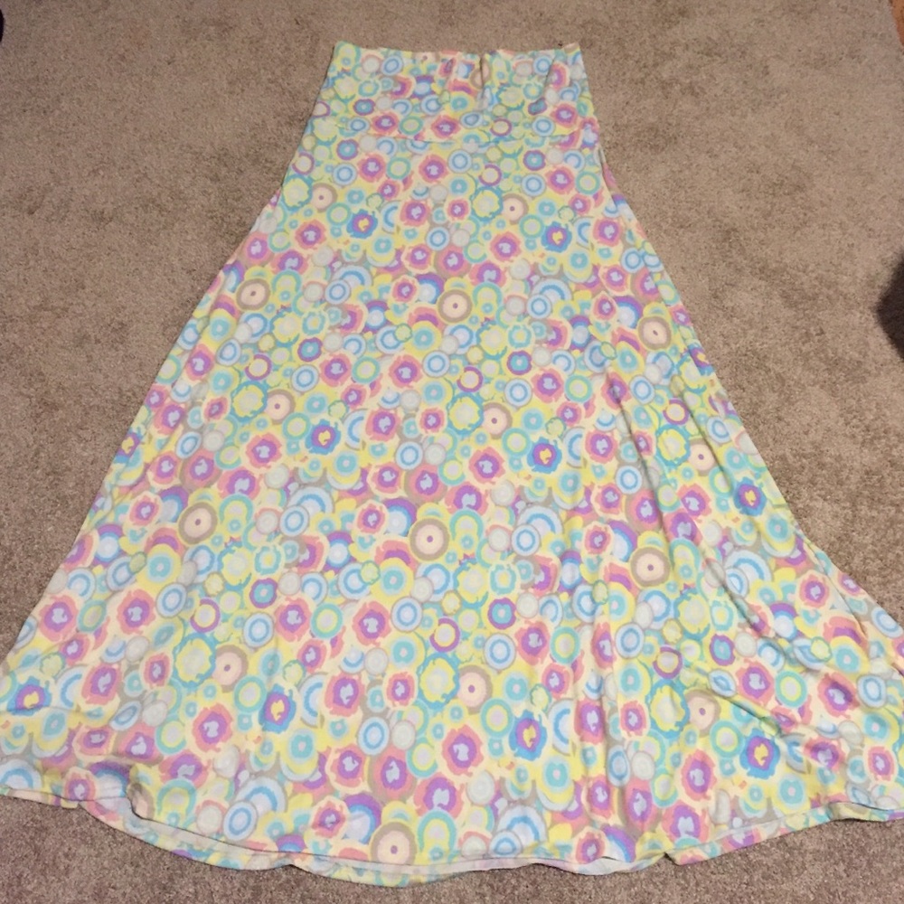 LuLaRoe size large pastel Maxi skirt