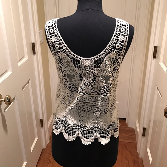 Beautiful crochet top great for festivals - Picture 2 of 4
