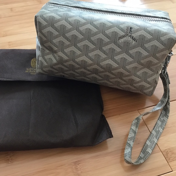 goyard makeup pouch