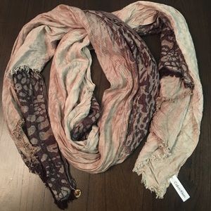 CALVIN KLEIN Scarf