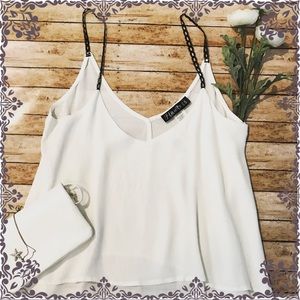 Host Pick 💕💕Boutique White Sleeveless Blouse