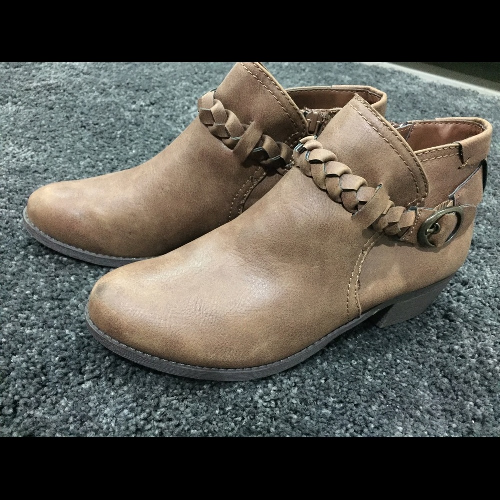 Tan Braided Ankle Boots