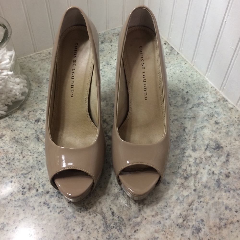 High heels - Picture 3 of 4