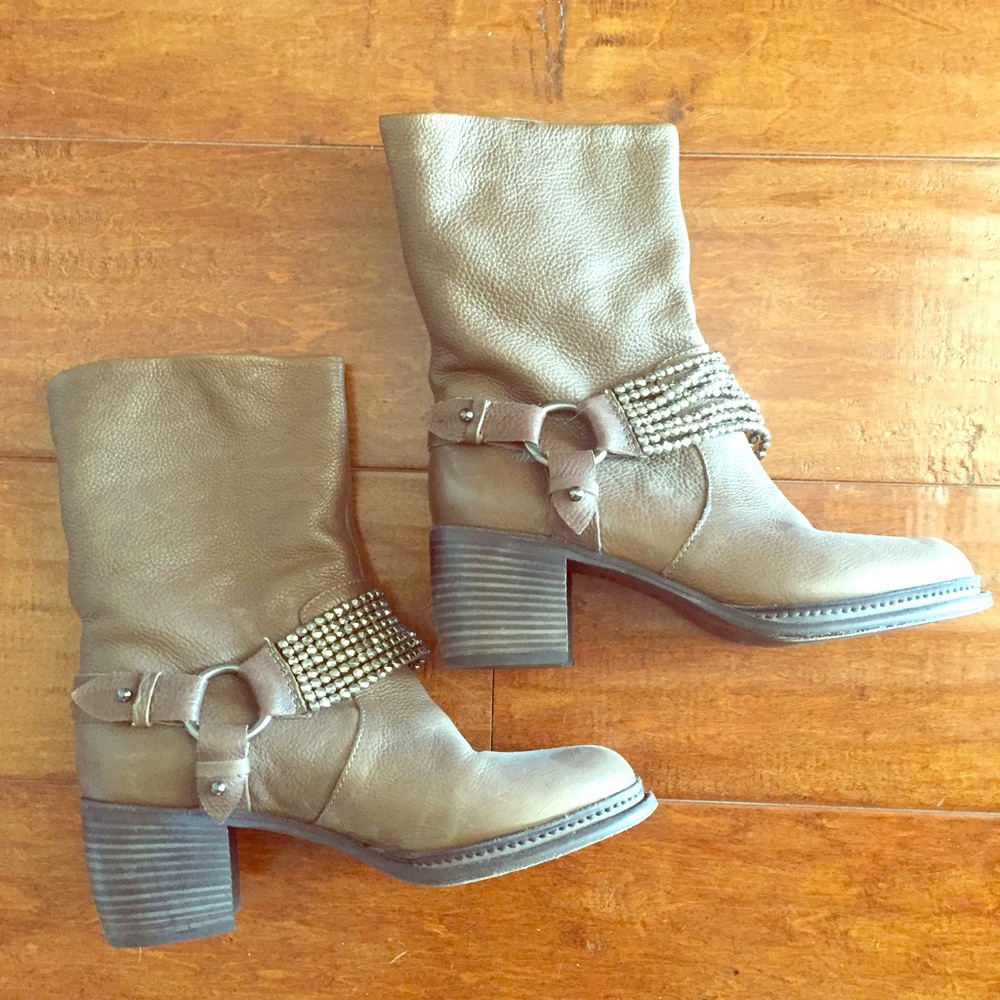 Vera Wang Moto boots