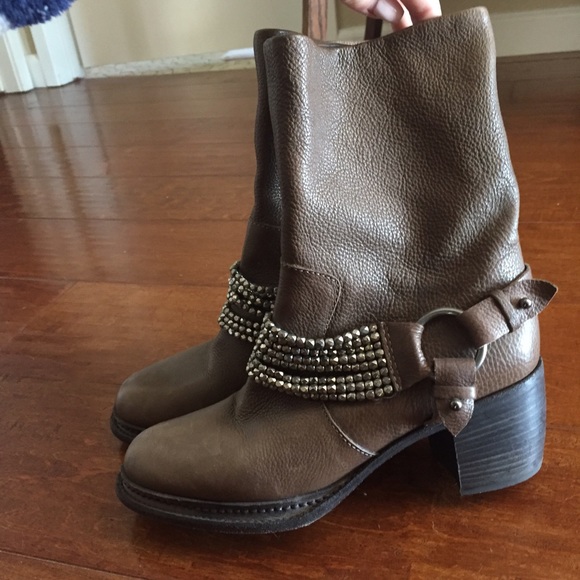 Vera Wang Moto boots - Picture 2 of 3