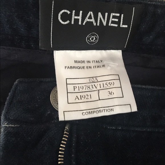 📍Sold📍Authentic Chanel Velvet jeans 💙❤️ - Picture 4 of 4