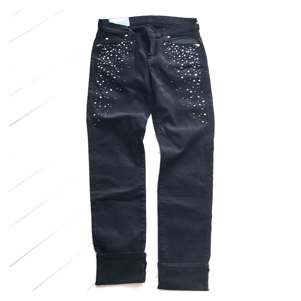 7 for all Mainkind jeans. 28