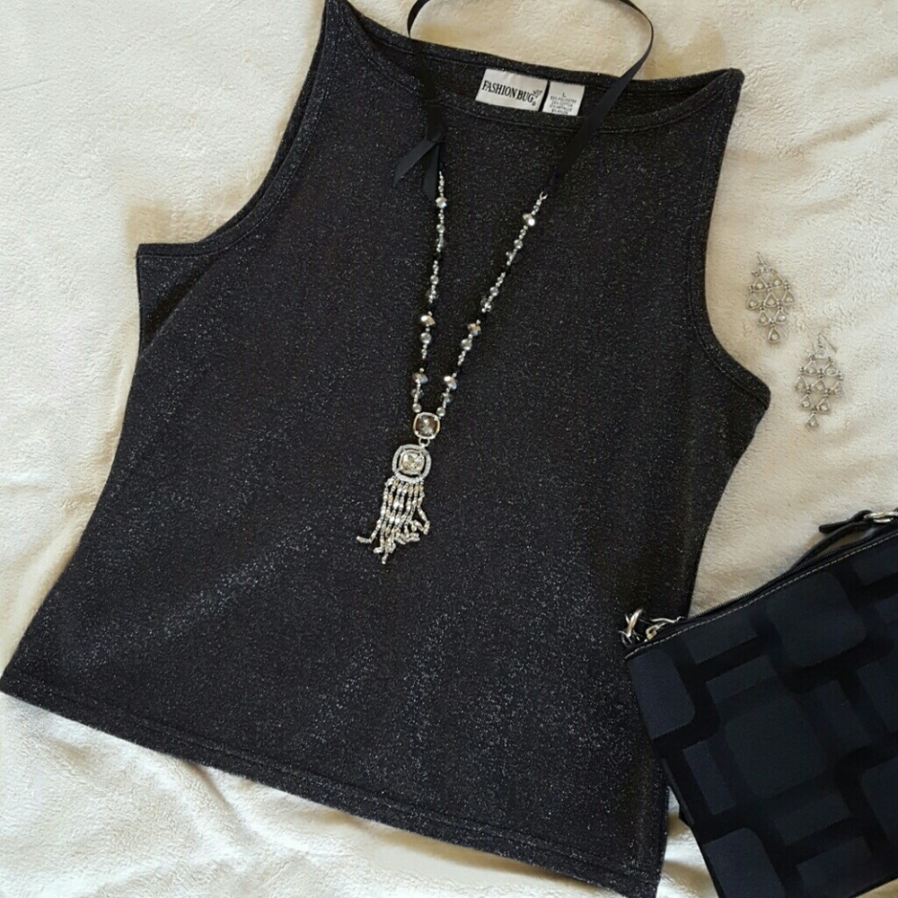 Sleeveless black Sparkle shirt