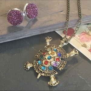 Crystal embellished turtle necklace