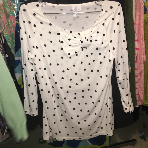 Elle Collection Creme/Black Polkadot Blouse. - Picture 1 of 4