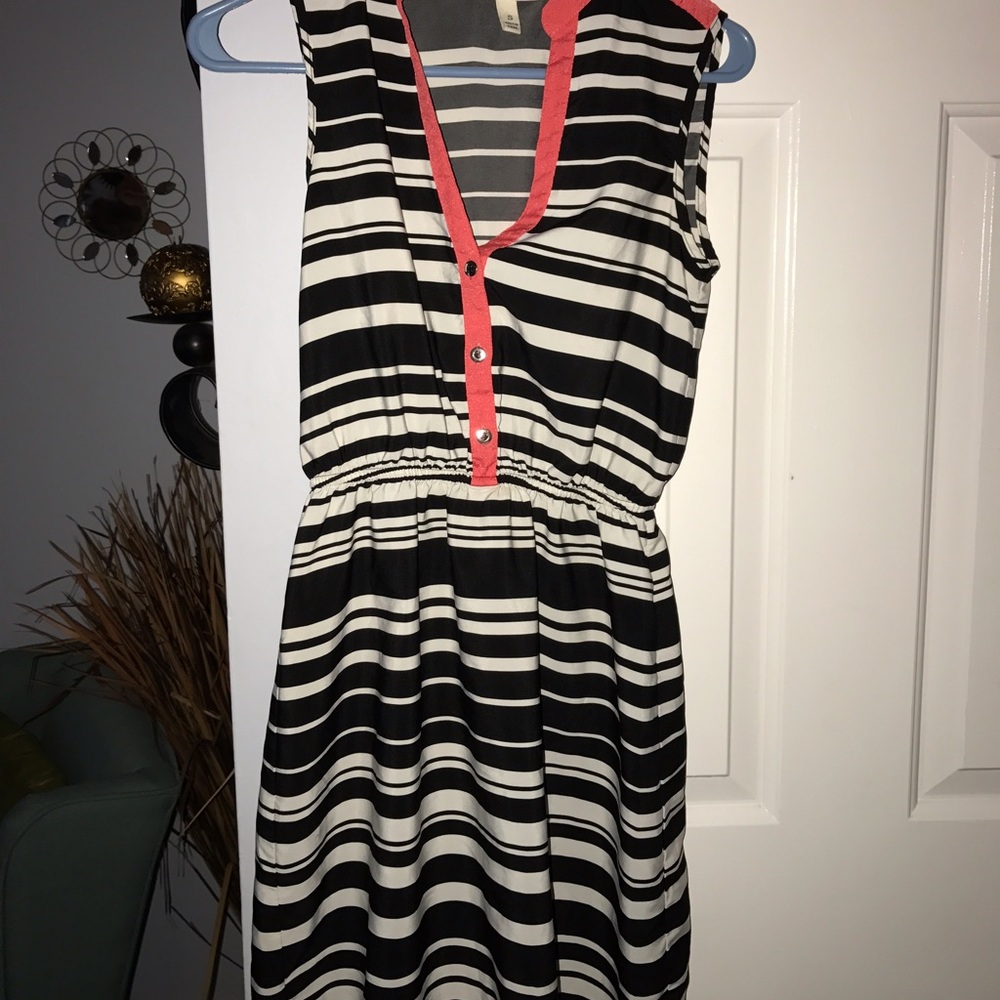 Dress size S