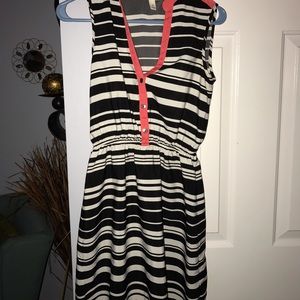 Dress size S