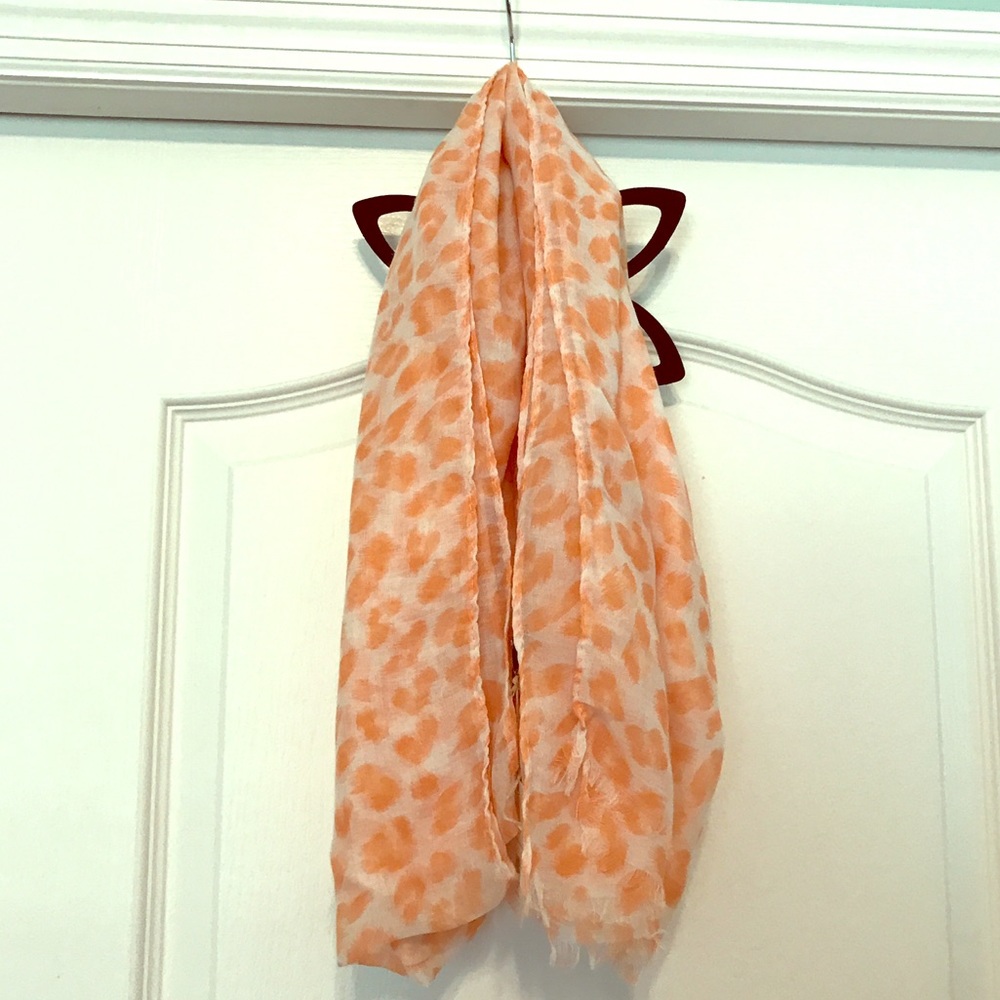 NWT orange/ white cheetah print scarf