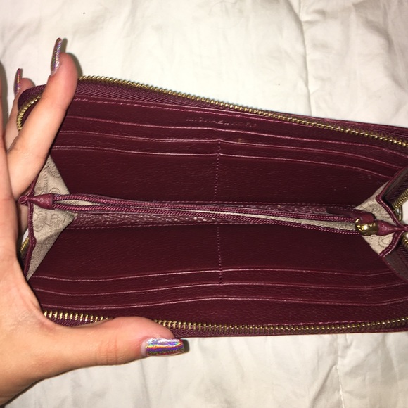 Crimson Michael Kors Wallet - Picture 3 of 3