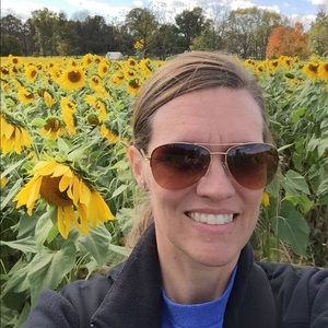 Meet your Posher, Amy