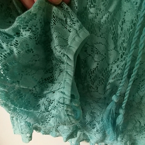 Flying Tomato lace and ruffle crop top 3/4 sleeve - Picture 4 of 4