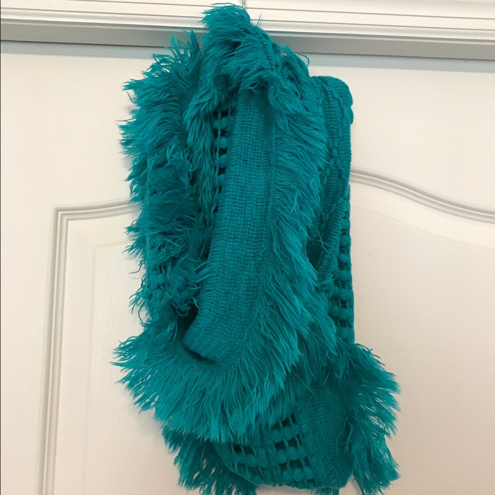 EUC fringed turquoise infinity scarf