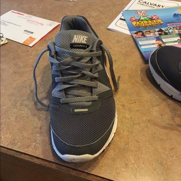 Nike Lunar Fly - Picture 3 of 4