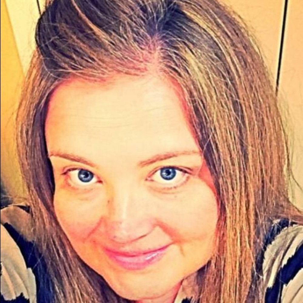 Meet your Posher, Courtney