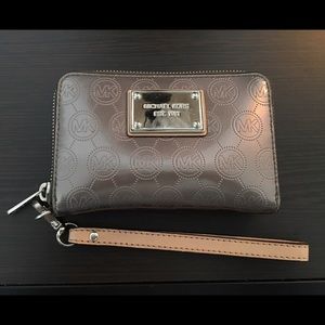 Michael Kors Metallic Zip Wristlet- Nickel