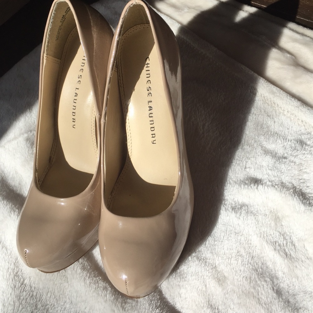 💥SOLD 💥Nude heels