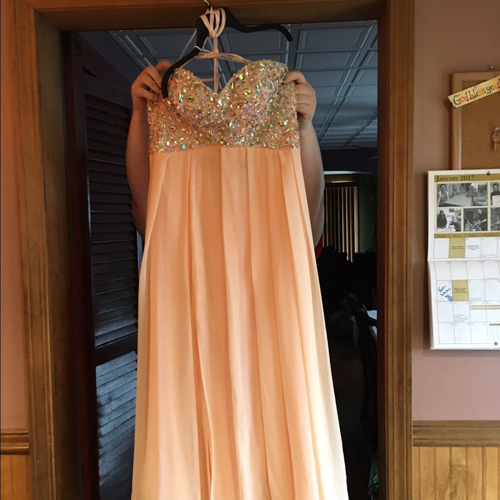 Peach prom dress. Nice condition