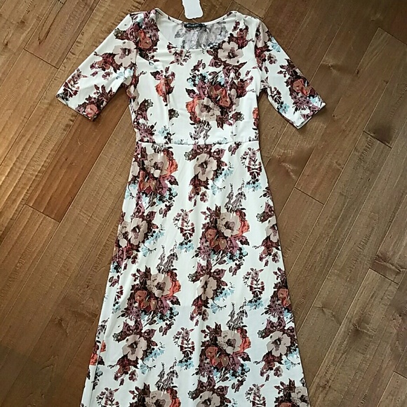 mikarose Dresses & Skirts - Mikarose Fall Floral Maxi Dress Small NWT