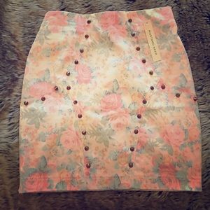 Floral short shirt with spikes