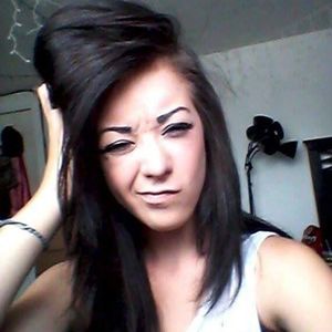 Meet your Posher, Melissa