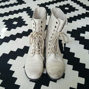 Steve Madden off-white troopa combat boot