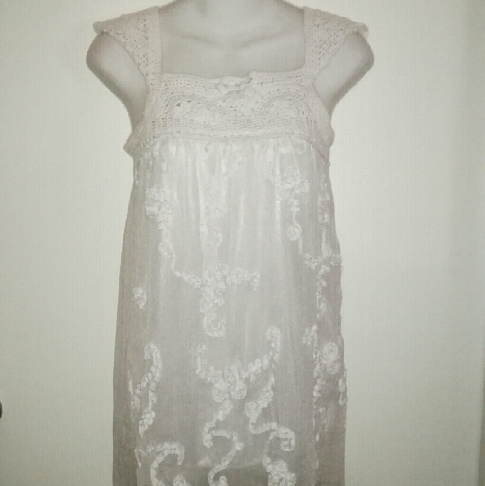 Lace Layered with Embroidery White Top Sleeveless