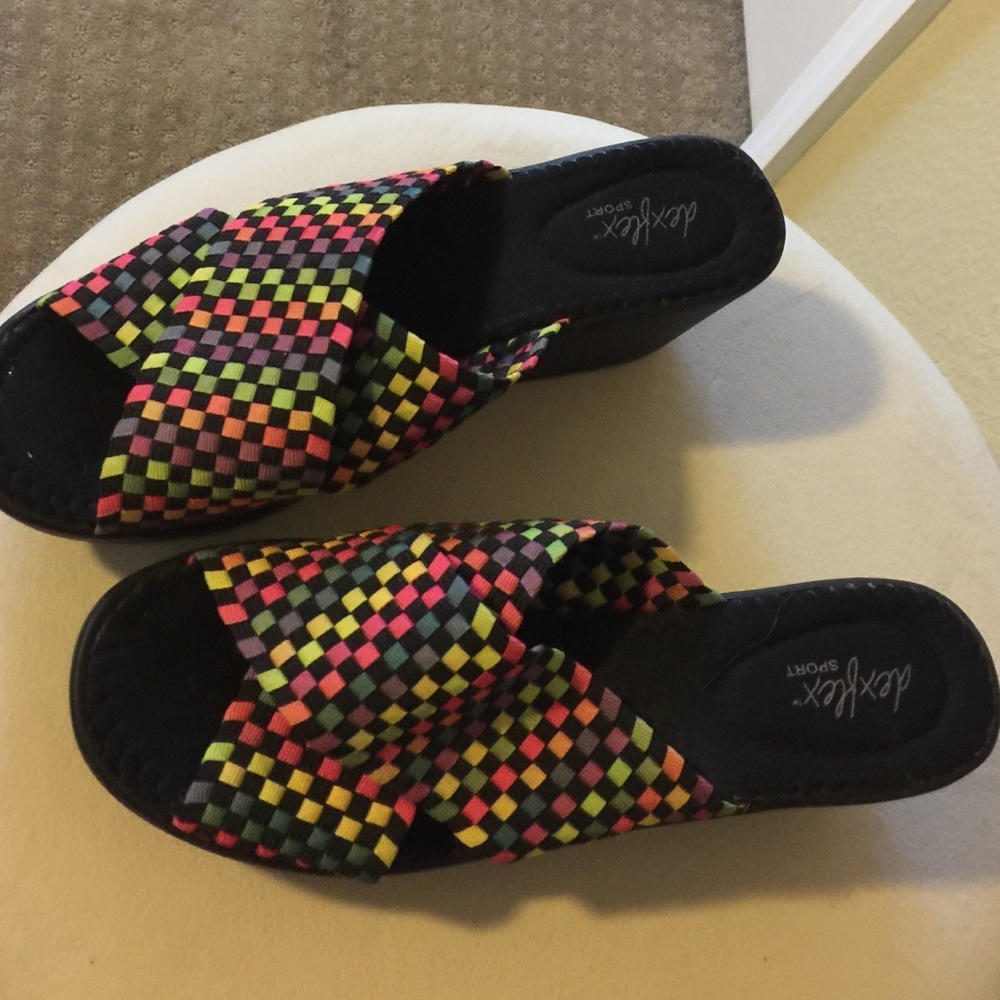 Dexflex comfy sport slip on with wedged heel