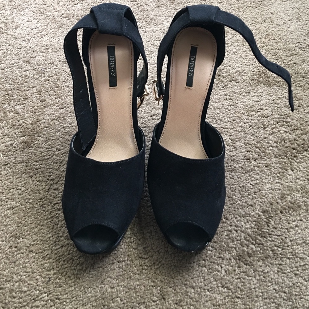 Black suede heels