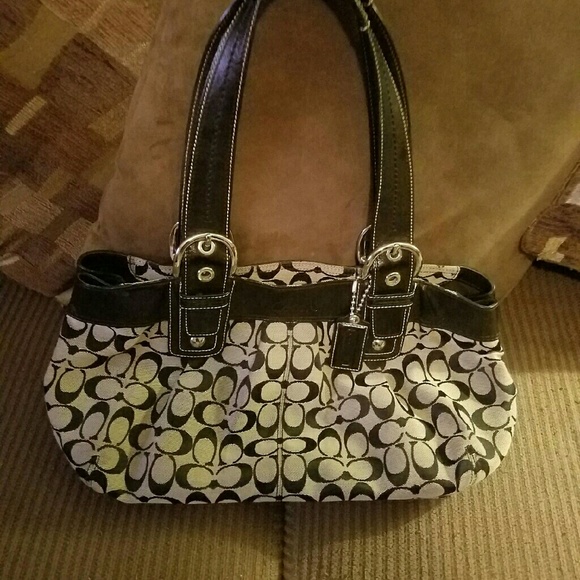 Coach purse - Picture 1 of 3