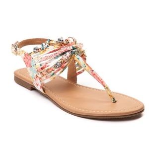 Shi By Journeys. Sandy Sandler. Brand new in box.