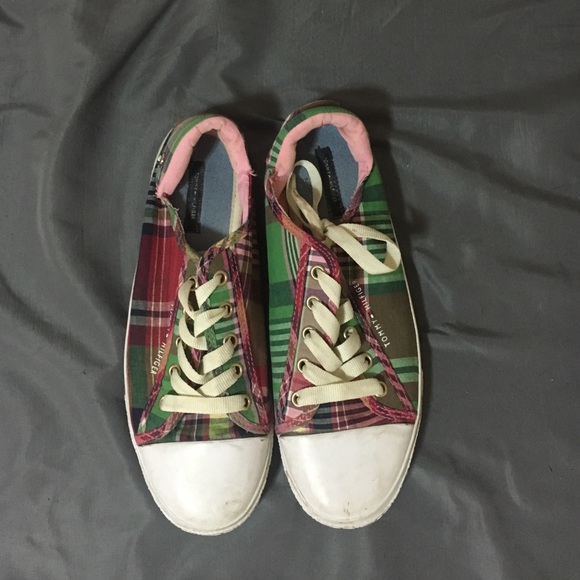 Tommy Hilfiger plaid shoes. Worn twice. Size 8. - Picture 1 of 4