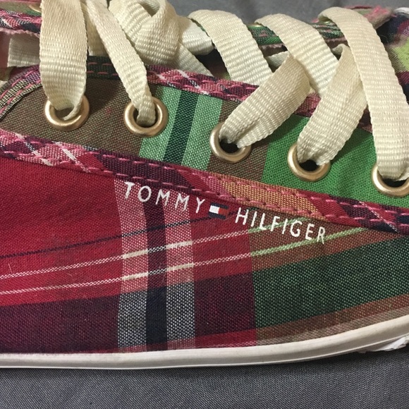 Tommy Hilfiger plaid shoes. Worn twice. Size 8. - Picture 3 of 4