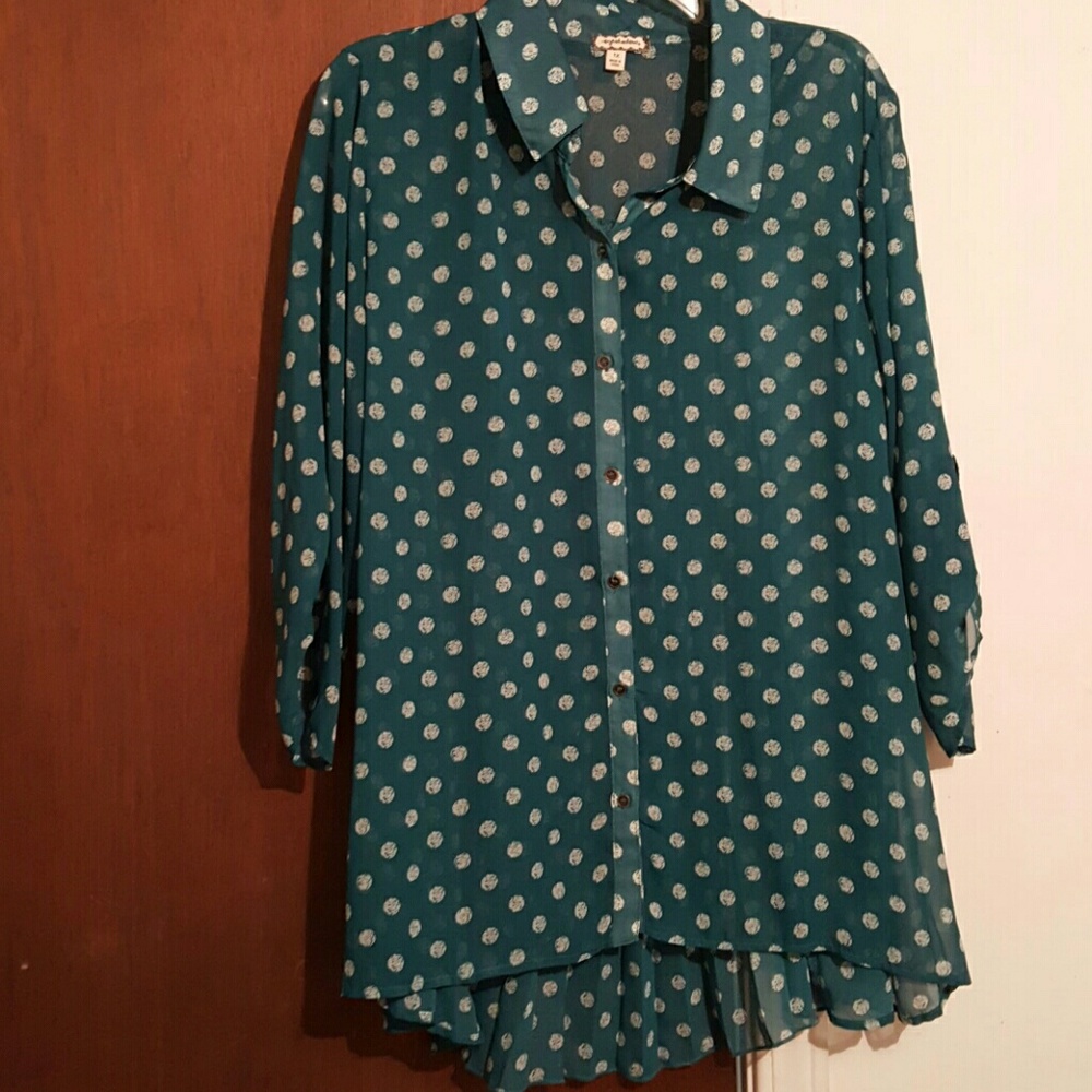 3/4 sleeve polka dot blouse