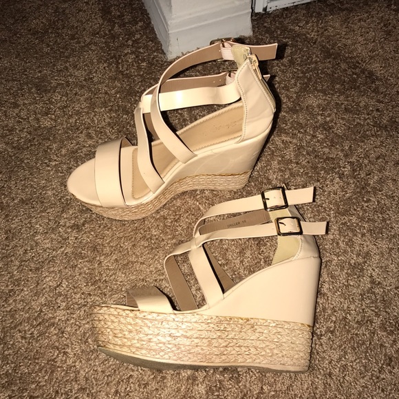 Nude wedges - Picture 3 of 3