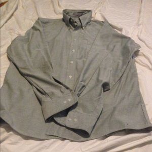 Nice good looking button up.