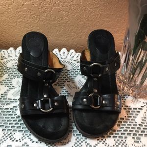 John A Frys Leather studded sandals. SZ 9 M