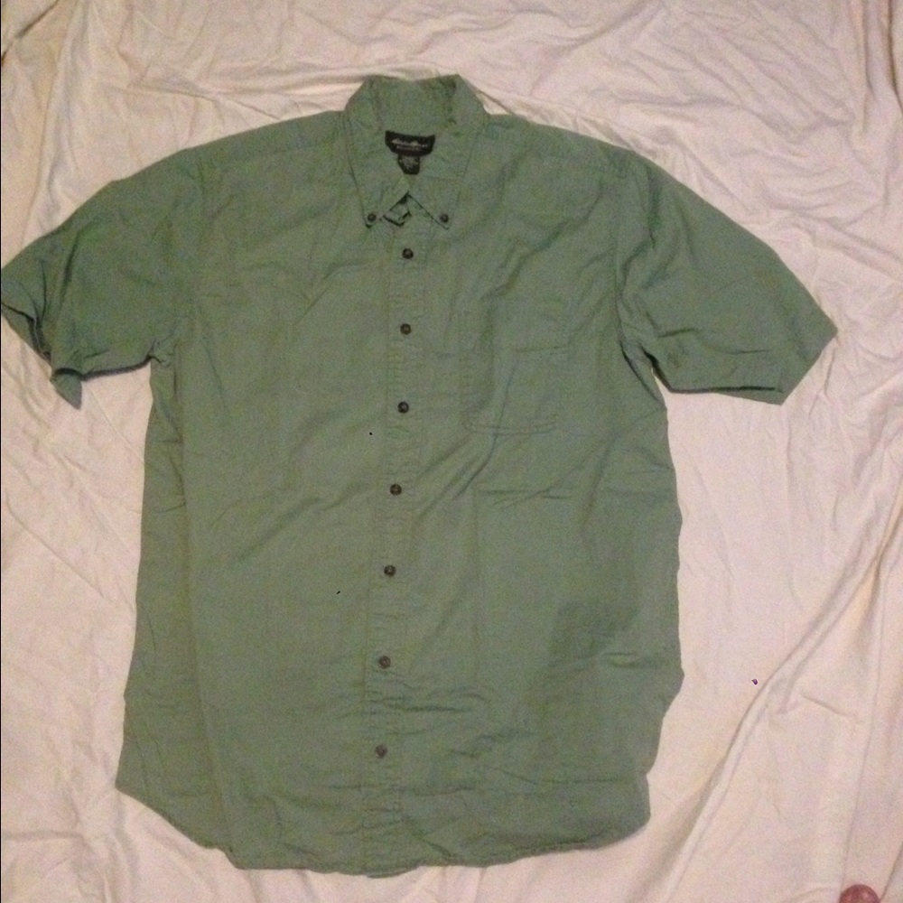 Awesome army-ish green short sleeve button up.