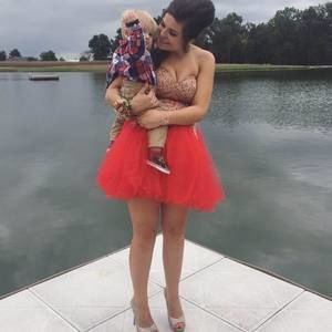 Meet your Posher, Alyssa