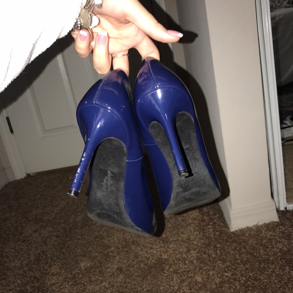 Navy Blue Heels - Picture 2 of 3