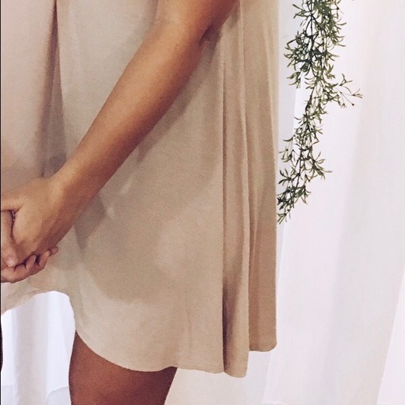 Forever 21 nude dress - Picture 3 of 4