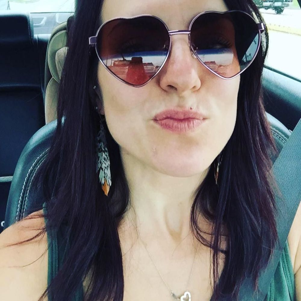 Meet your Posher, Renee