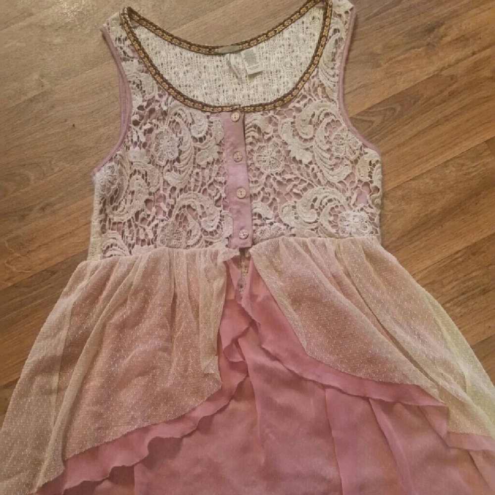 High low BKE shirt size medium