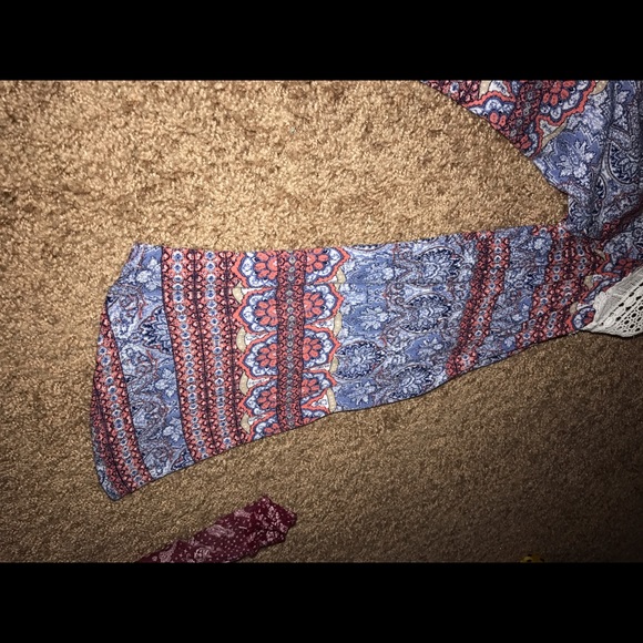 Off the shoulder blouse - Picture 3 of 4