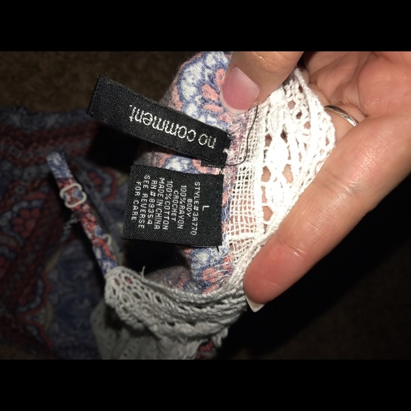 Off the shoulder blouse - Picture 4 of 4